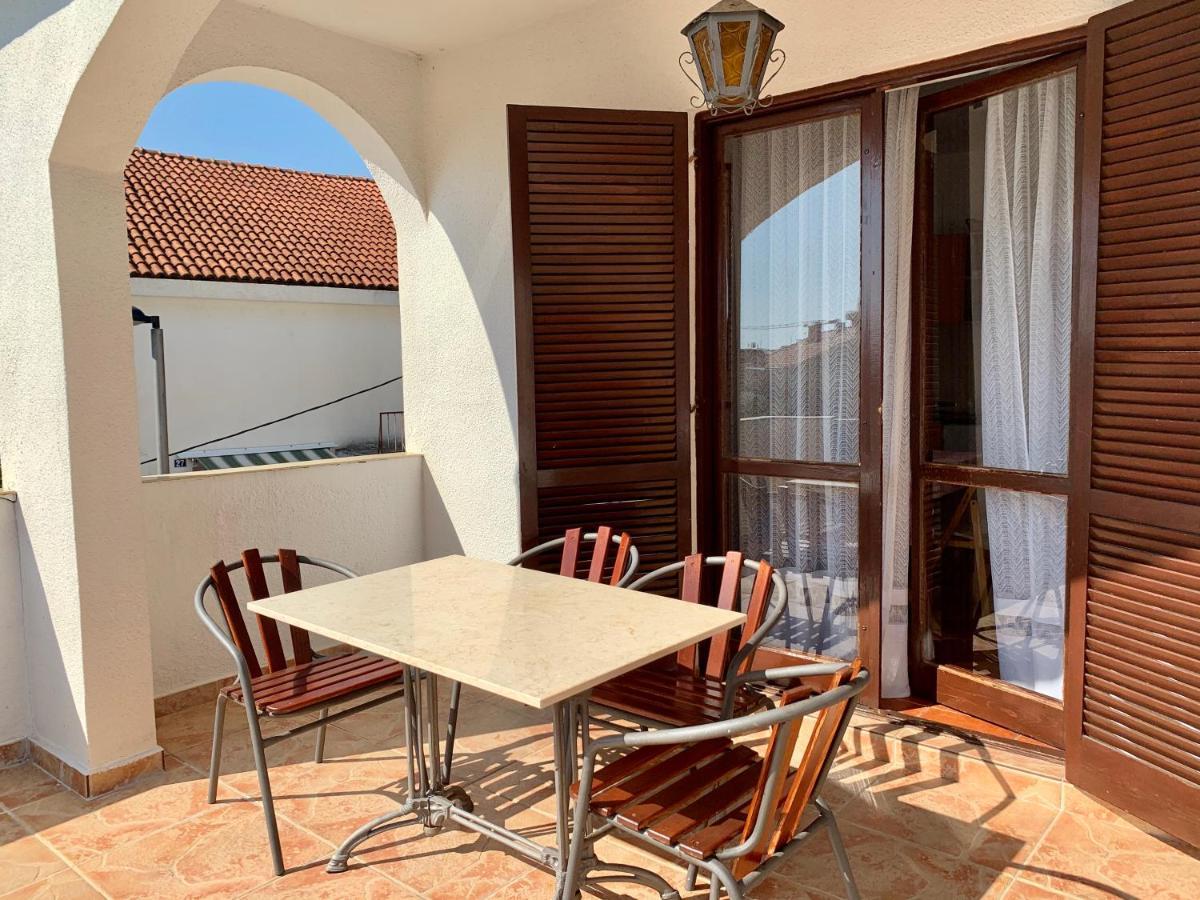 Apartments Mari Pržno Kültér fotó